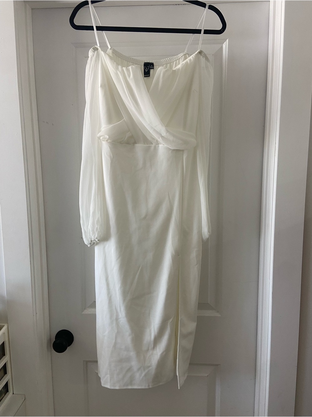 Windsor Off-Shoulder White Midi Dress with Sheer Bishop Sleeves - Picture 2 of 8